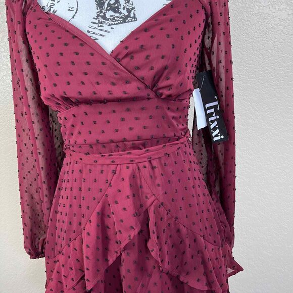 Trixxi dress Juniors' Surplice-Neck Tie-Waist Fit & Flare Dress size 3 Romantic - Picture 9 of 16